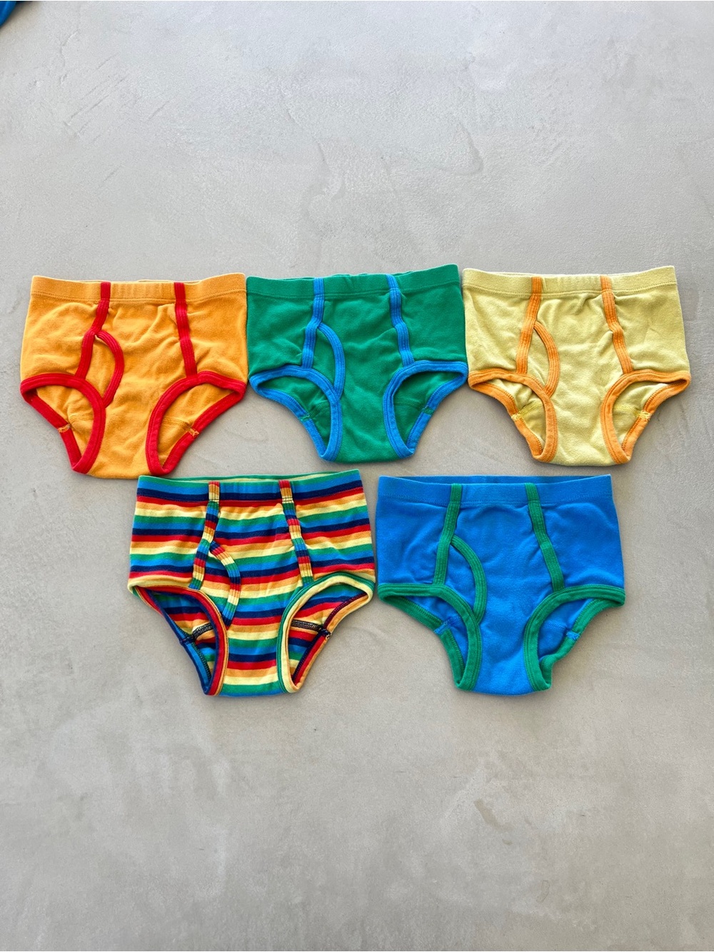 HANNA ANDERSSON Kids Boys Multi-Color Cotton Briefs, set of 5, 100/110cm | Small - Picture 3 of 6